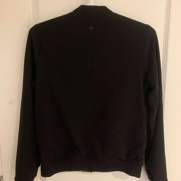 Lululemon bomber jacket (Reversible) - Picture 4 of 6
